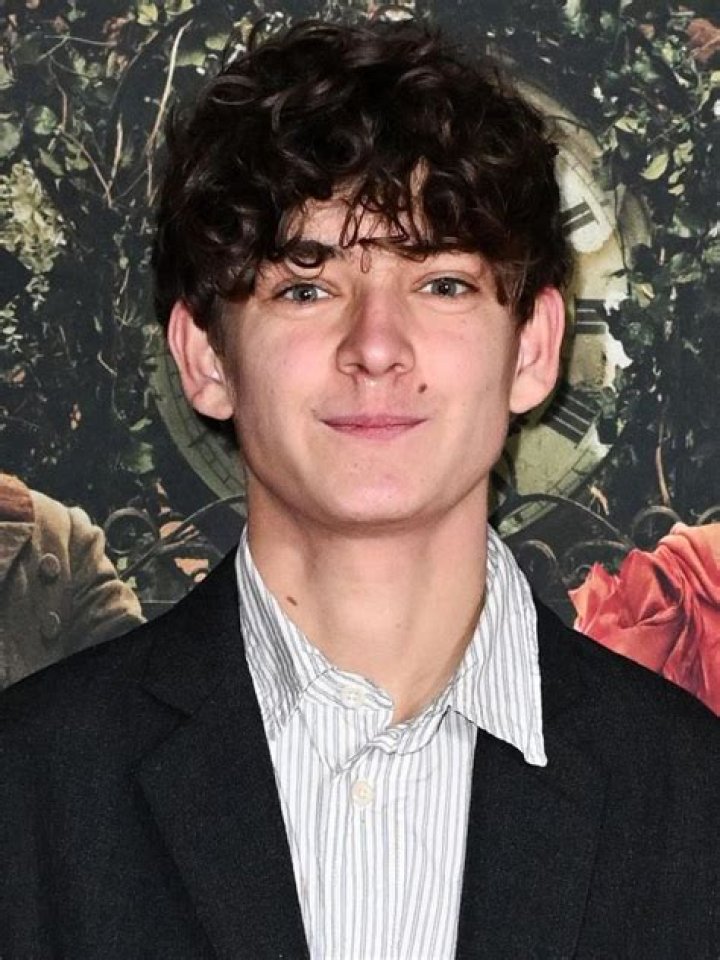 Tom Sweet Biography, Age, Height, Wife, Net Worth, Family