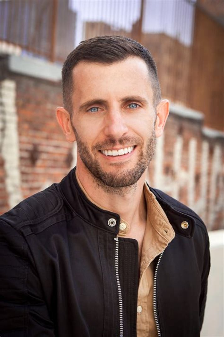 Tommy Honton Biography, Age, Height, Wife, Net Worth, Family