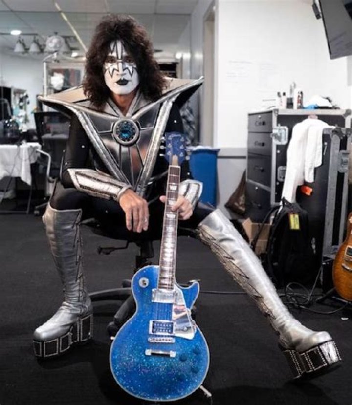 Tommy Thayer Biography, Age, Height, Wife, Net Worth, Family