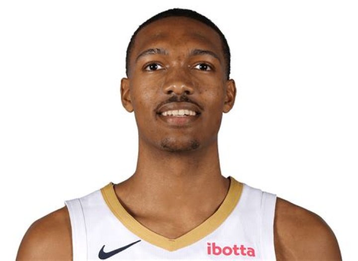 Tony Carr Biography, Age, Height, Wife, Net Worth, Family