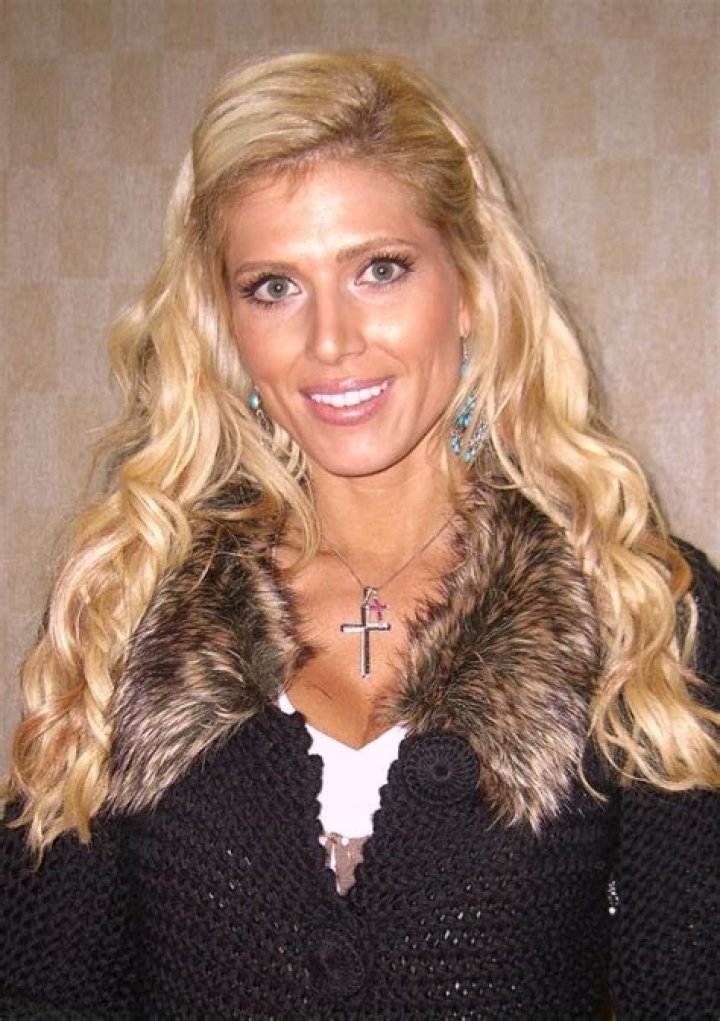 Torrie Wilson Biography, Age, Height, Husband, Net Worth, Family