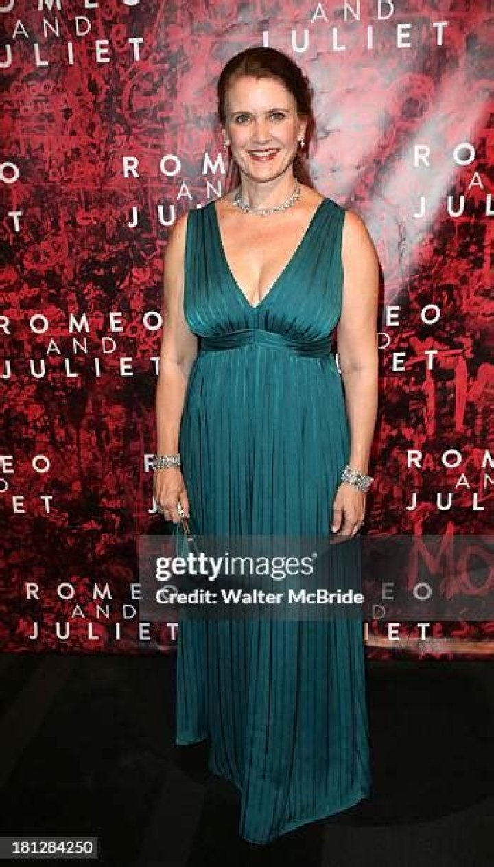 Tracy Sallows Biography, Age, Height, Husband, Net Worth, Family