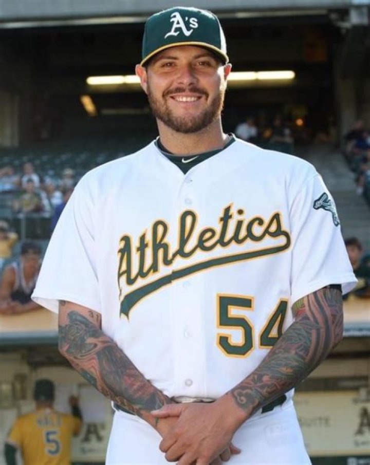 Travis Blackley Biography, Age, Height, Wife, Net Worth, Family