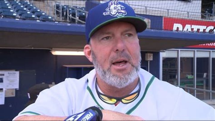 Trot Nixon Biography, Age, Height, Wife, Net Worth, Family