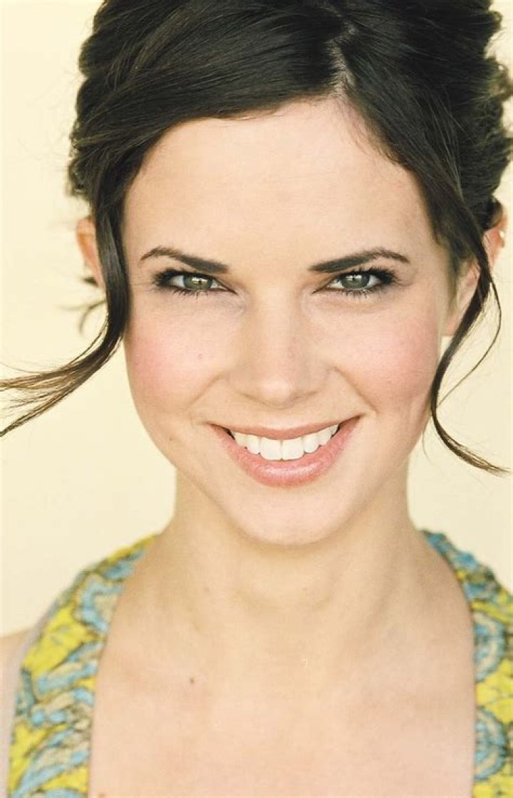 Velinda Godfrey Biography, Age, Height, Husband, Net Worth, Family