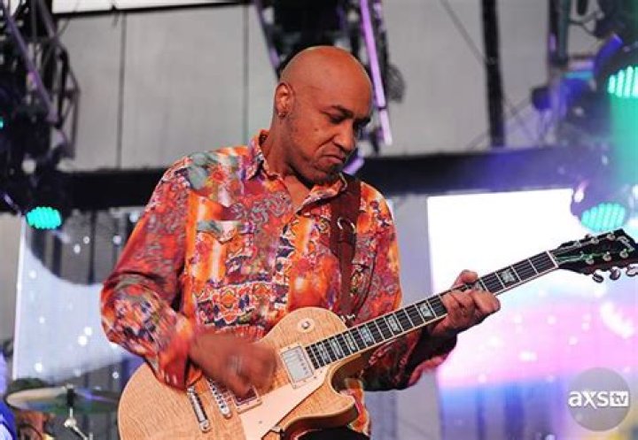 Vic Johnson Biography, Age, Height, Wife, Net Worth, Family