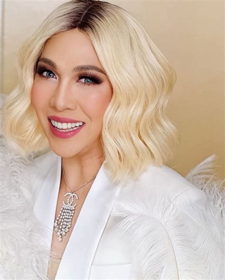 Vice Ganda Biography, Age, Height, Wife, Net Worth, Family