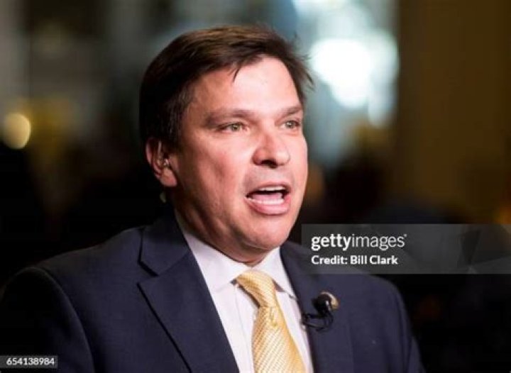 Vicente Gonzalez Biography, Age, Height, Wife, Net Worth, Family