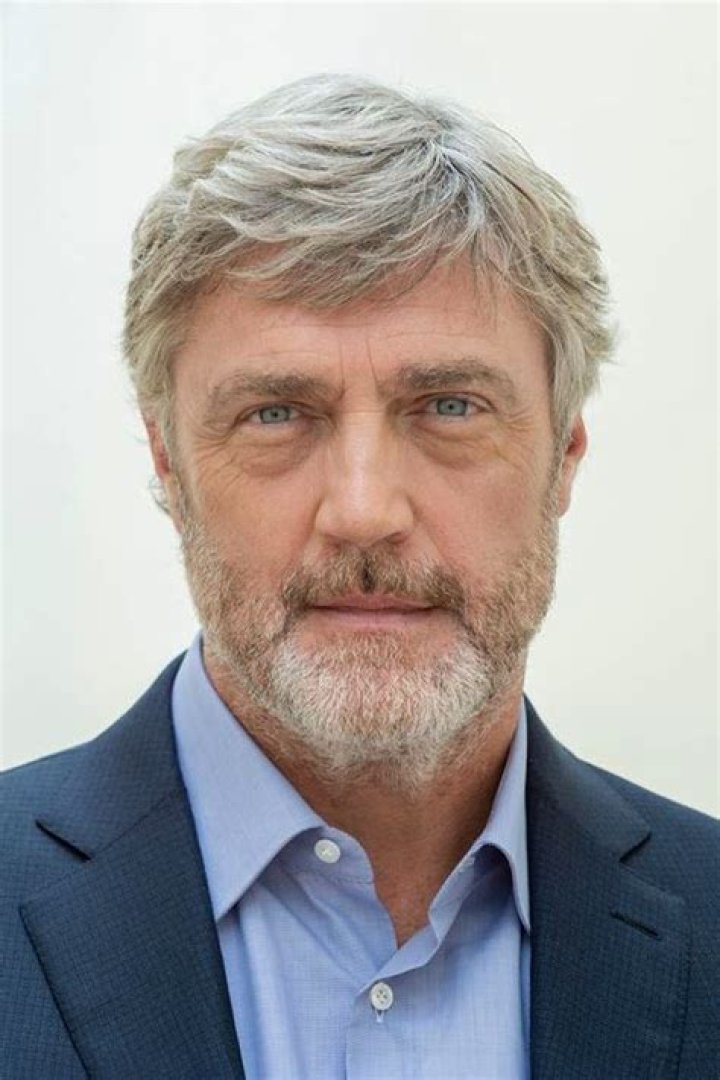 Vincent Regan Biography, Age, Height, Wife, Net Worth, Family