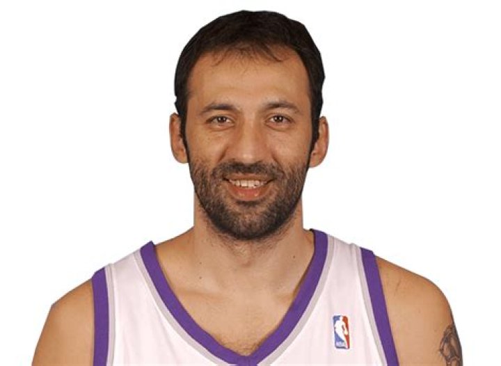 Vlade Divac Biography, Age, Height, Wife, Net Worth, Family