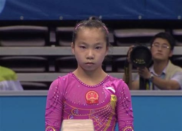 Wang Yan Biography, Age, Height, Husband, Net Worth, Family