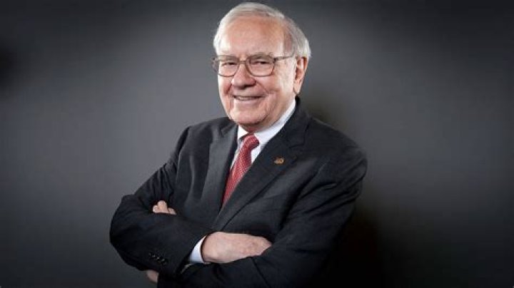 Warren Buffett Biography, Age, Height, Wife, Net Worth, Family