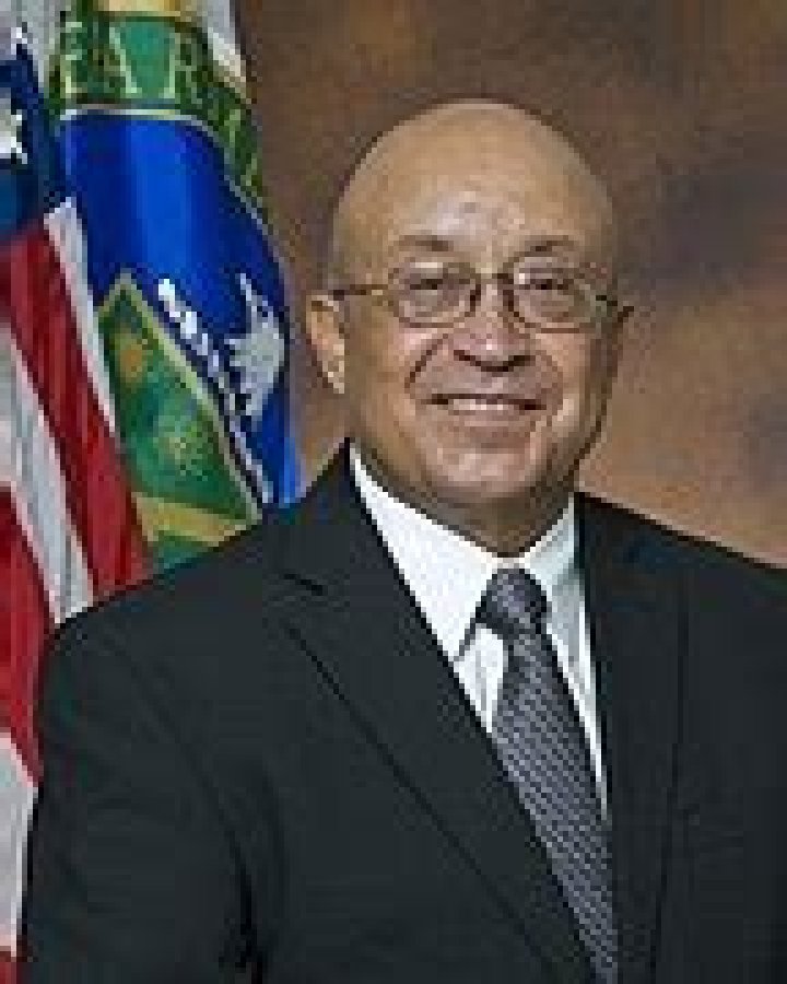 Warren F. Miller Jr. Biography, Age, Height, Wife, Net Worth and Family