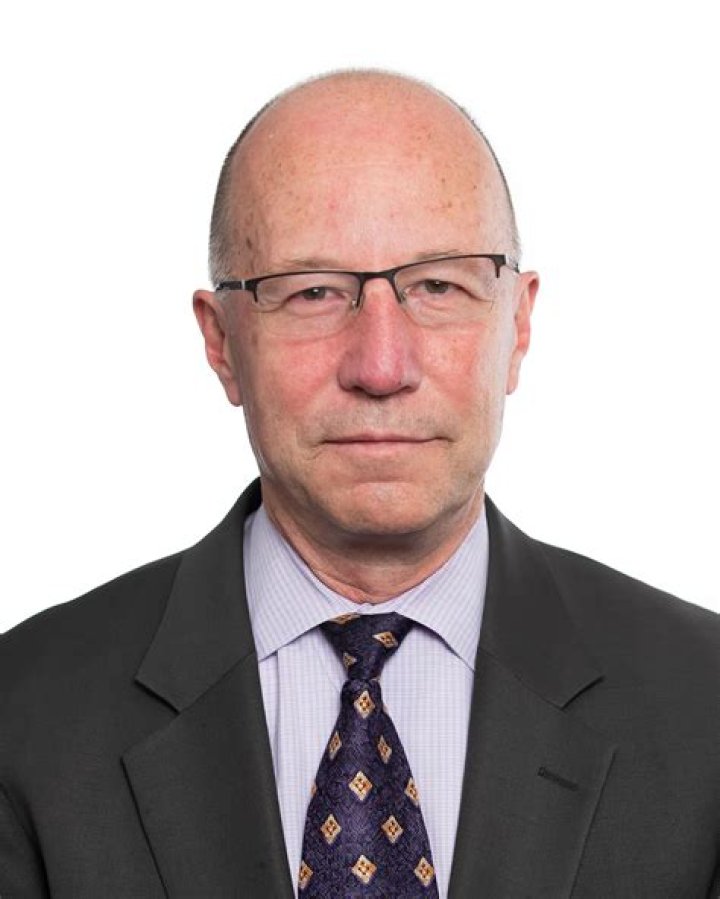 William Diehl Biography, Age, Height, Wife, Net Worth, Family