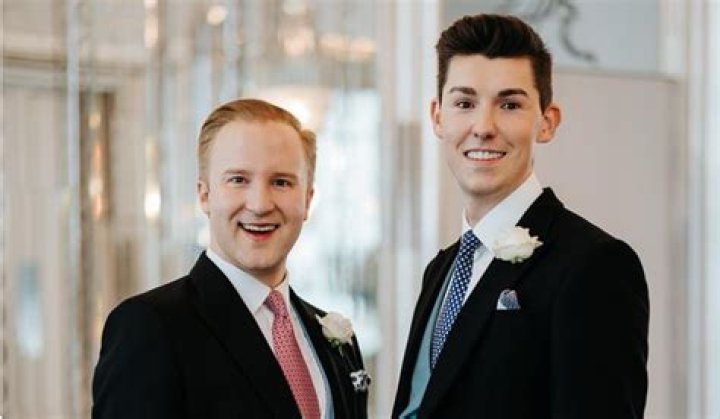 William Hanson Biography, Age, Height, Wife, Net Worth, Family