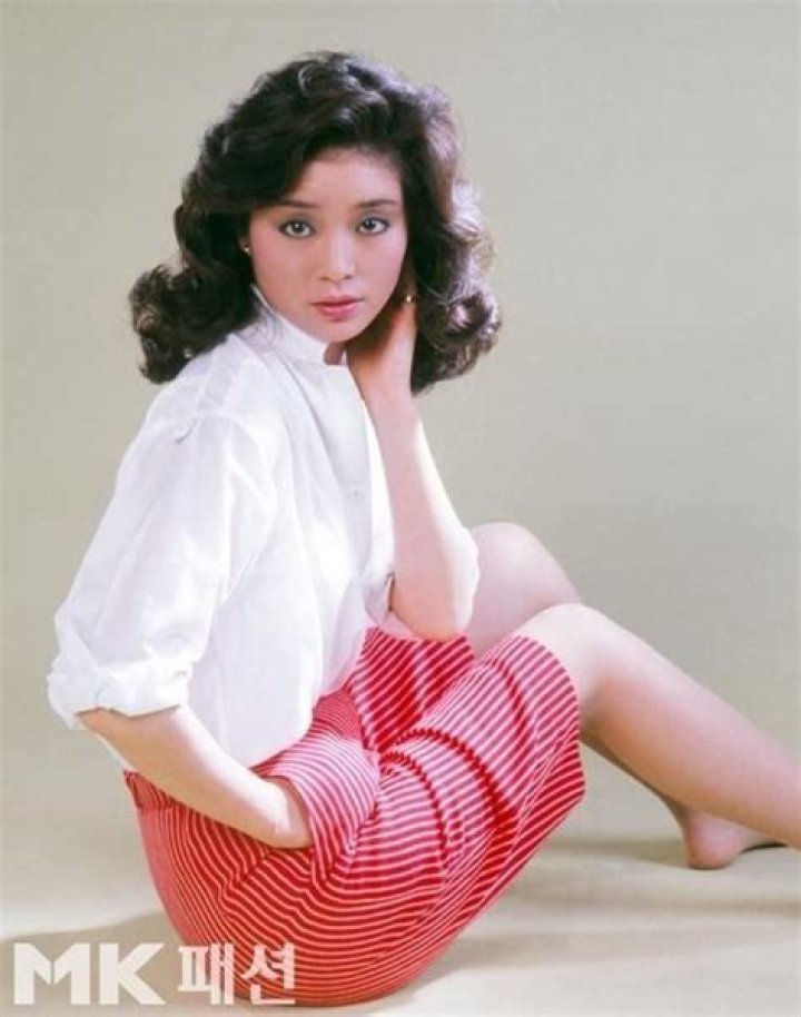 Won Mi-kyung Biography, Age, Height, Husband, Net Worth, Family