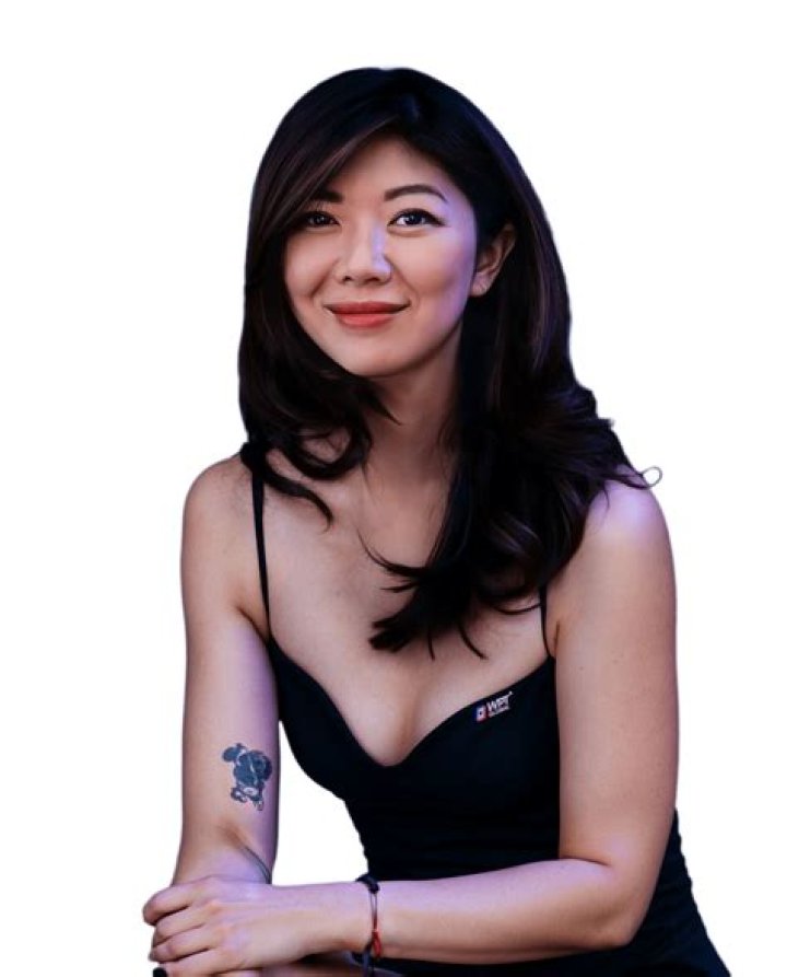 Xuan Liu Biography, Age, Height, Husband, Net Worth, Family