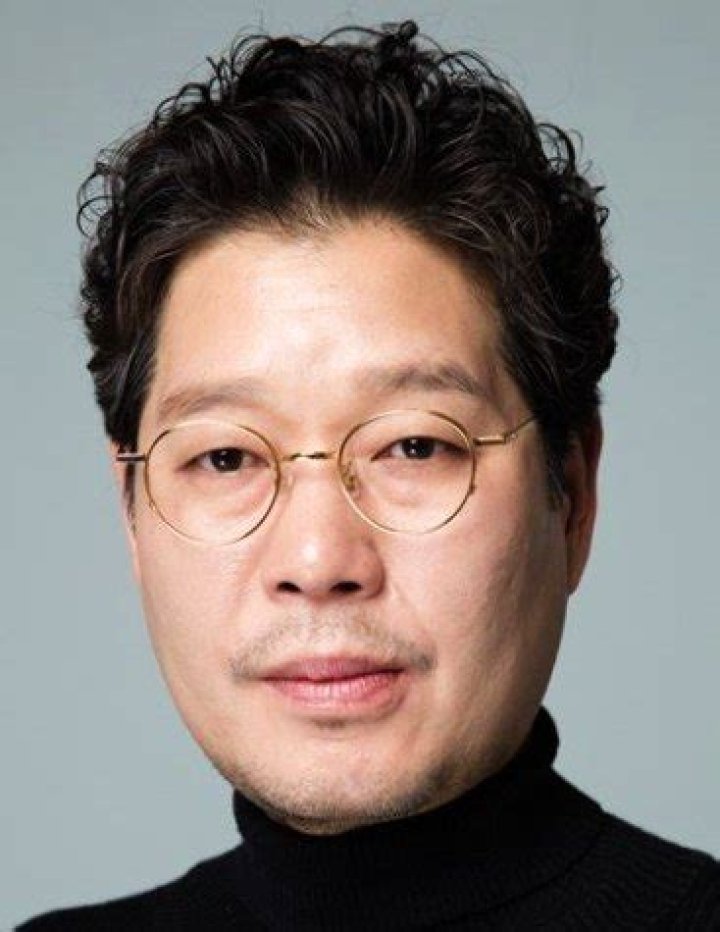 Yoo Jae-myung Biography, Age, Height, Wife, Net Worth, Family