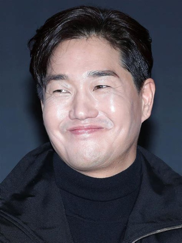 Yoo Ji-tae Biography, Age, Height, Wife, Net Worth, Family