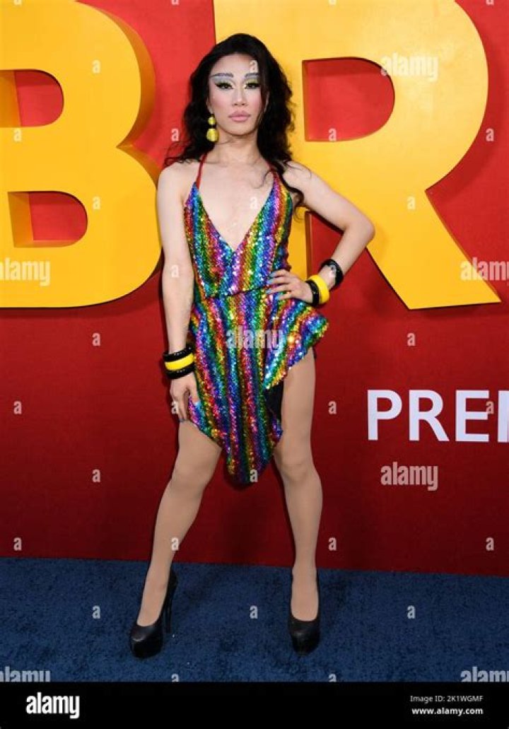 Yuhua Hamasaki Biography, Age, Height, Husband, Net Worth, Family