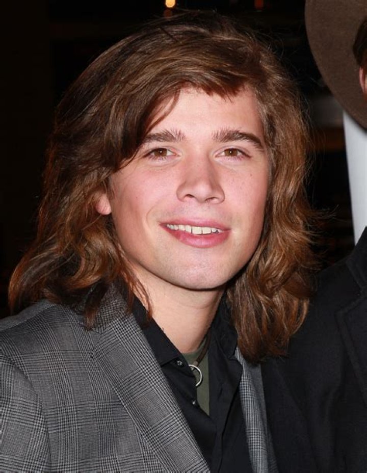 Zac Hanson Biography, Age, Height, Wife, Net Worth, Family