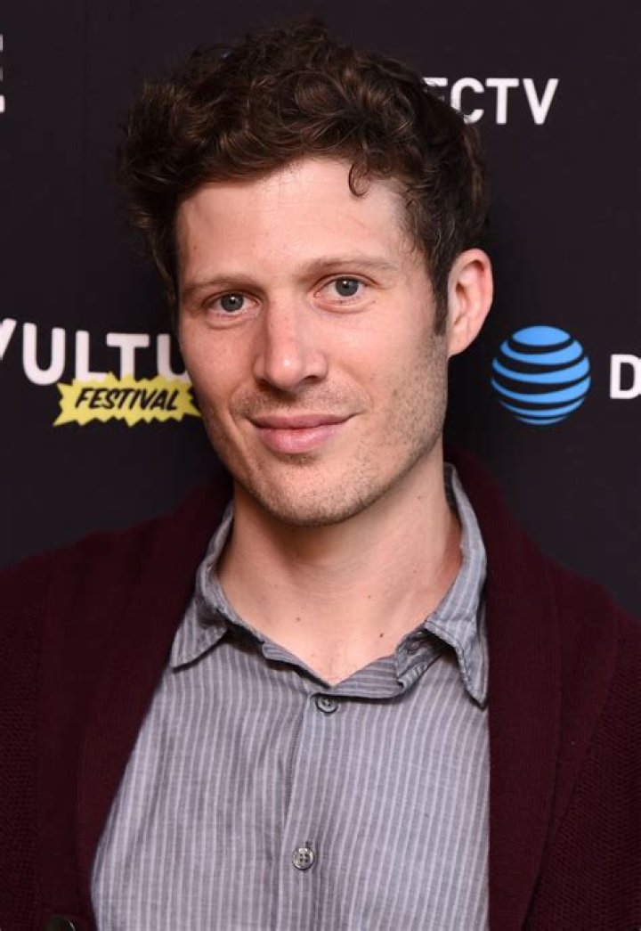 Zach Gilford Biography, Age, Height, Wife, Net Worth, Family