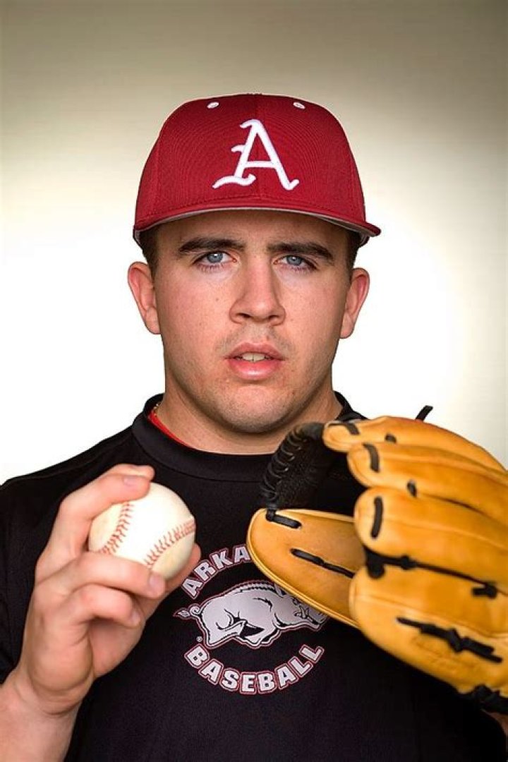 Zack Cox Biography, Age, Height, Wife, Net Worth, Family