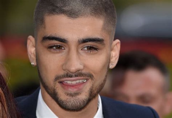 Zayn Malik Biography, Age, Height, Wife, Net Worth, Family