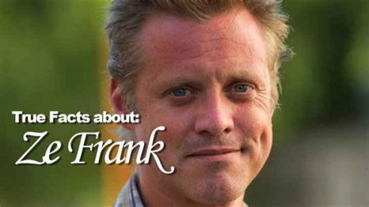 Ze Frank Biography, Age, Height, Wife, Net Worth, Family
